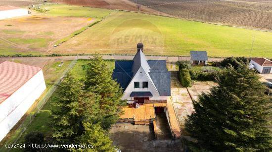 Chalet independiente en Serrada - VALLADOLID