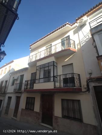  CASA DE ESTILO SEÑORIAL - CORDOBA 