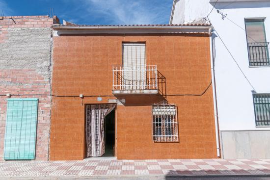 Casa en Castillo de tajarja-Chimeneas, - GRANADA