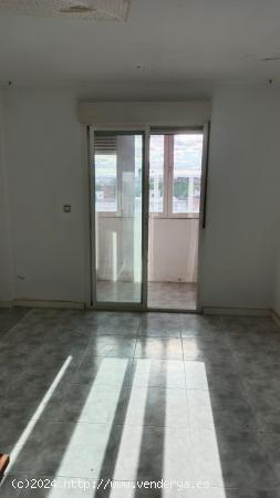 Piso en venta en calle Pablo Casals - MADRID