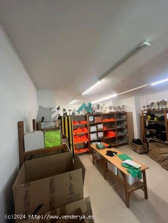 Se vende local comercial en Vitoria - ALAVA