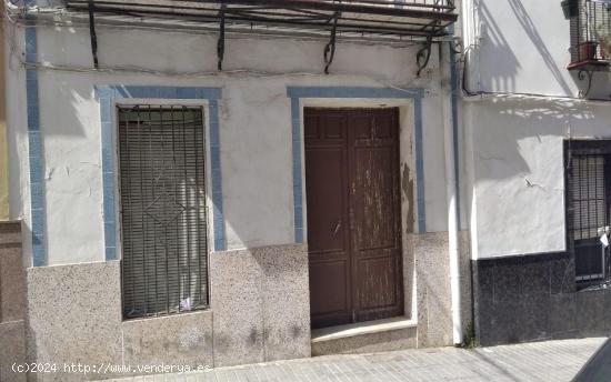  OPORTUNIDAD. CASA A REFORMAR EN AGUILAR DE LA FRONTERA - CORDOBA 