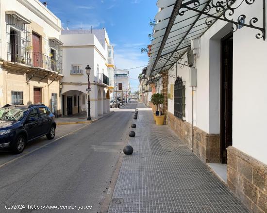 LOCAL COMERCIAL - CADIZ