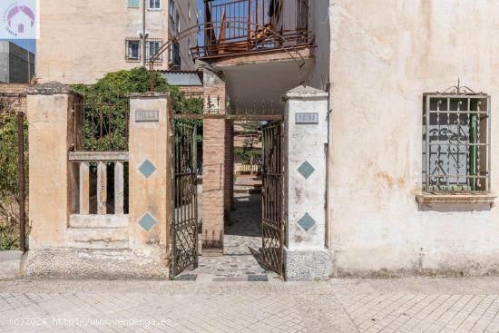  !!ESPECTACULAR PARCELA CON VIVIENDA JUNTO LA HÍPICA!! - GRANADA 