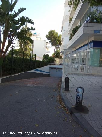 Amplia plaza de aparcamiento en subterránea en Marbella - MALAGA