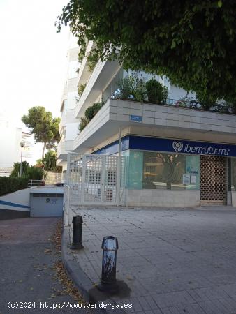 Amplia plaza de aparcamiento en subterránea en Marbella - MALAGA