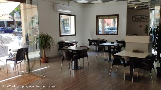 EN TRASPASO BAR/CAFETERIA - BALEARES