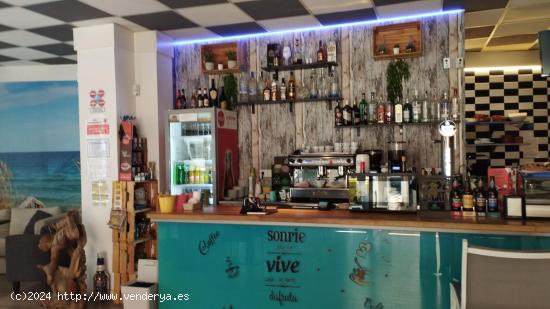 EN TRASPASO BAR/CAFETERIA - BALEARES