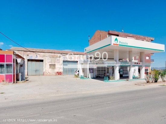 SE VENDE GASOLINERA  +  NAVE INDUSTRIAL  EN LINYOLA