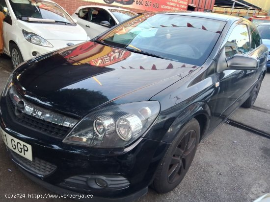  Opel Astra 1.6 - Cornellà 