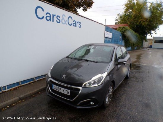 PEUGEOT 208 1.2 PureTech S&S Signature 82 - San Fernando de Henares