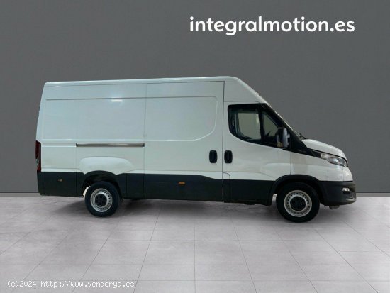 Iveco Daily 2.3 TD 35S 16 V 3520L/H2 12 M3 - Sada