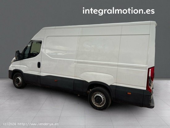 Iveco Daily 2.3 TD 35S 16 V 3520L/H2 12 M3 - LAS ROZAS DE MADRID