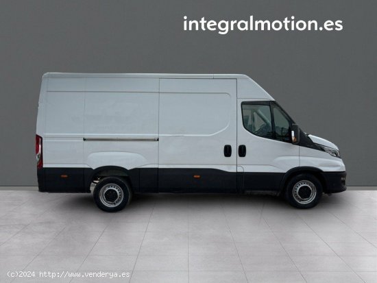 Iveco Daily 2.3 TD 35S 16 V 3520L/H2 12 M3 - LAS ROZAS DE MADRID