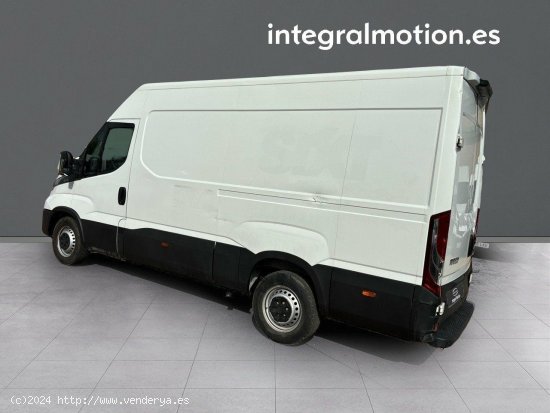 Iveco Daily 2.3 TD 35S 16 V 3520L/H2 12 M3 - LAS ROZAS DE MADRID