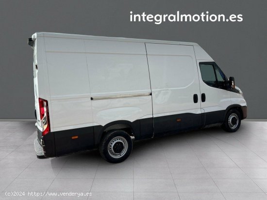 Iveco Daily 2.3 TD 35S 16 V 3520L/H2 12 M3 - LAS ROZAS DE MADRID