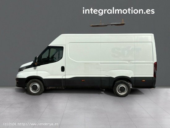 Iveco Daily 2.3 TD 35S 16 V 3520L/H2 12 M3 - LAS ROZAS DE MADRID