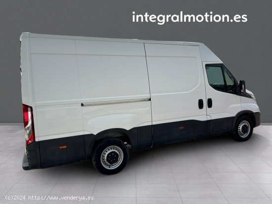 Iveco Daily 2.3 TD 35S 16 V 3520L/H2 12 M3 - LAS ROZAS DE MADRID