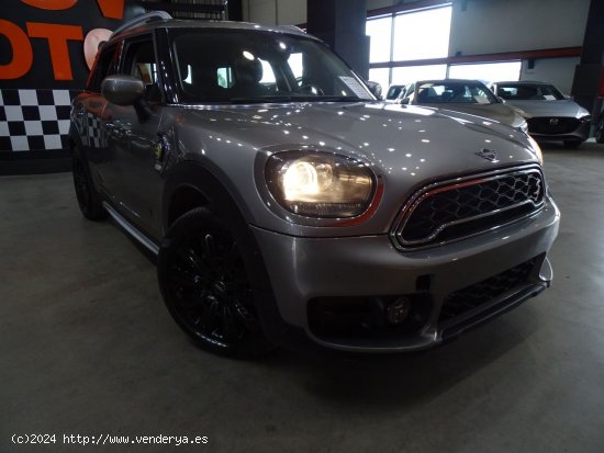 MINI Countryman Cooper S E ALL4 - Madrid