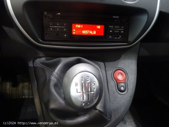 Renault Kangoo Furgón 1.5DCI 90CV PROFESIONAL - Madrid