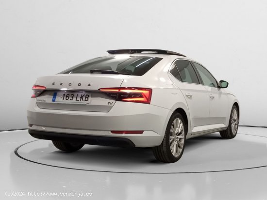 Skoda Superb PHEV Style - Madrid