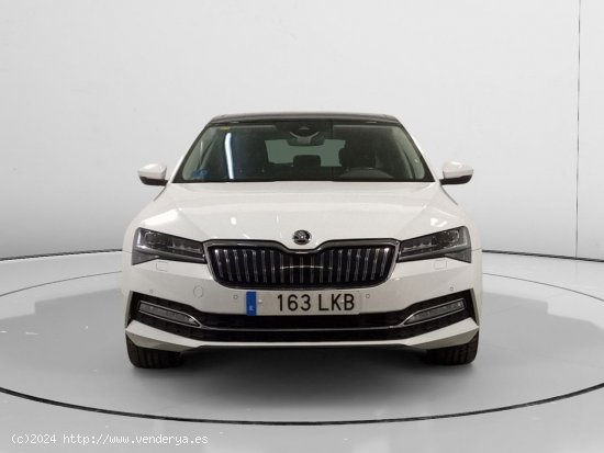 Skoda Superb PHEV Style - Madrid