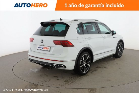 Volkswagen Tiguan 2.0 TDI R-Line - 