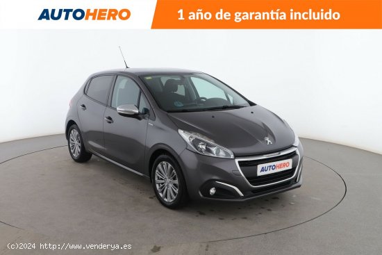 Peugeot 208 1.6 Blue-HDi Style - 