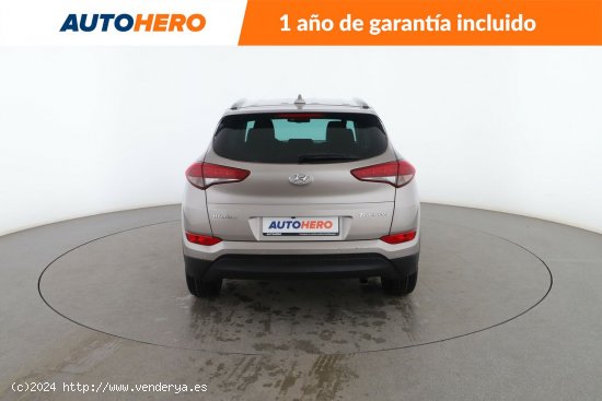 Hyundai Tucson 1.7 CRDi Tecno BlueDrive 2WD - 