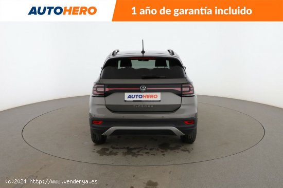 Volkswagen T-Cross 1.0 TSI Advance - 