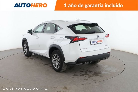 Lexus NX 300h Corporate - 