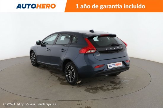 Volvo V40 2.0 T2 Momentum - 