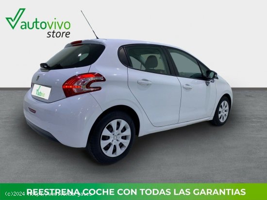 Peugeot 208 LIKE 1.4 HDI 68 CV 5P - Sant Boi de Llobregat