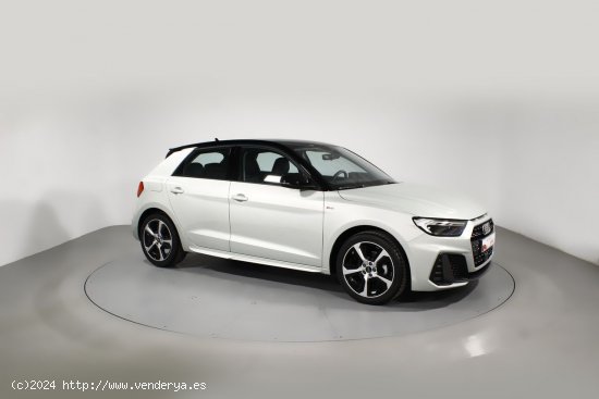 Audi A1 1.0 30 TFSI S TR ADRENAL BLACK SPORTBACK 5P - 