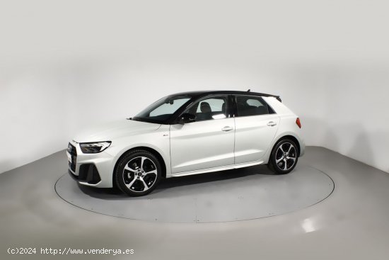 Audi A1 1.0 30 TFSI S TR ADRENAL BLACK SPORTBACK 5P - 