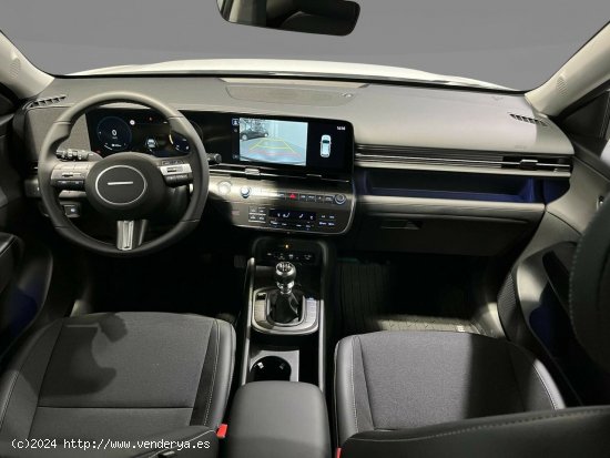 Hyundai Kona Nuevo  1.0 T-GDi 88 kW (120 CV) MT6 2WD Blackline - 