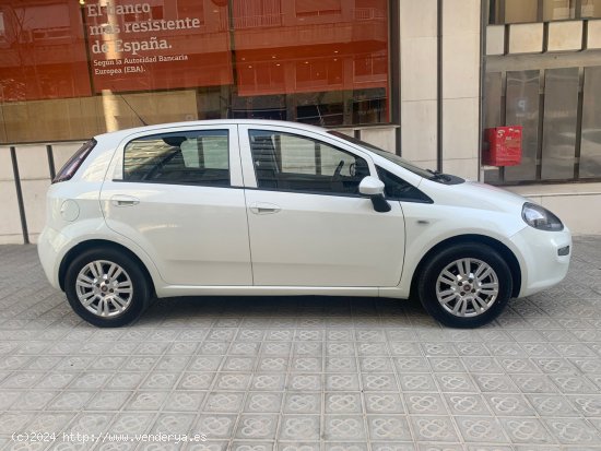 Fiat Punto 1.3 Easy 70kW (95CV) Multijet - Barcelona