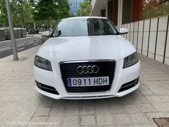 Audi A3 1.6 TDI 105cv Attraction - Barcelona