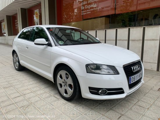 Audi A3 1.6 TDI 105cv Attraction - Barcelona