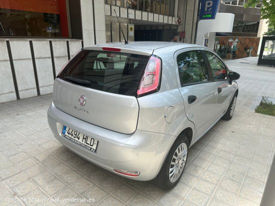 Fiat Punto 1.4 8v Lounge 77 CV Gasolina S&S - Barcelona