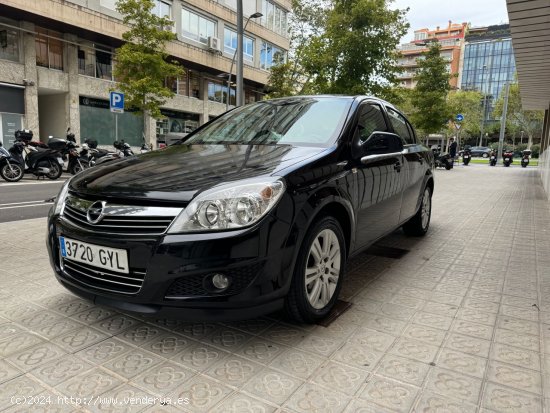  Opel Astra 1.7 CDTi Edition - Barcelona 