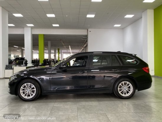 BMW Serie 3 318d Auto.Touring de 2019 con 49.000 Km por 22.300 EUR. en Malaga