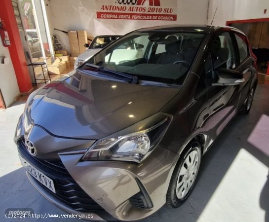  Toyota Yaris YARIS 1500 110 CV ACTIVE de 2019 con 97.547 Km por 11.600 EUR. en Tenerife 