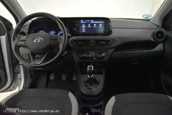 Hyundai i10 1.0 MPI Klass de 2021 con 24.810 Km por 13.700 EUR. en Avila