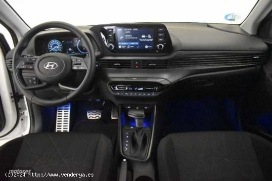 Hyundai Bayon 1.0 TGDI 48V Tecno DT de 2023 con 5.308 Km por 21.490 EUR. en Sevilla