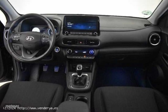 Hyundai Kona 1.0 TGDI Tecno 4x2 de 2023 con 20.976 Km por 22.990 EUR. en Sevilla