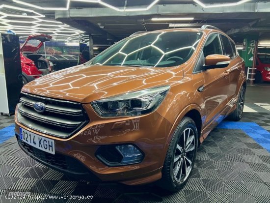  Ford Kuga 2.0 TDCi 110kW 4x2 ASS STLine de 2017 con 121.000 Km por 16.249 EUR. en Madrid 