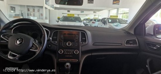 Renault Megane 1.5 DCI 110CV de 2018 con 170.000 Km por 10.500 EUR. en Caceres