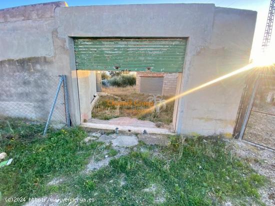 SE VENDE PARCELA VALLADA DE 2000 M2, ZONA LA ROMANA !!!!!! - ALICANTE