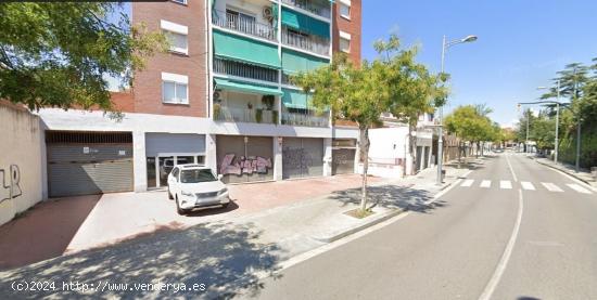  AMPLIA Plaza de parquing en venta - EIXAMPLE PARETS - BARCELONA 